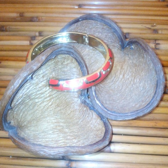 Pink and Gold Click Hinged Enamel Bracelet - Picture 9 of 16